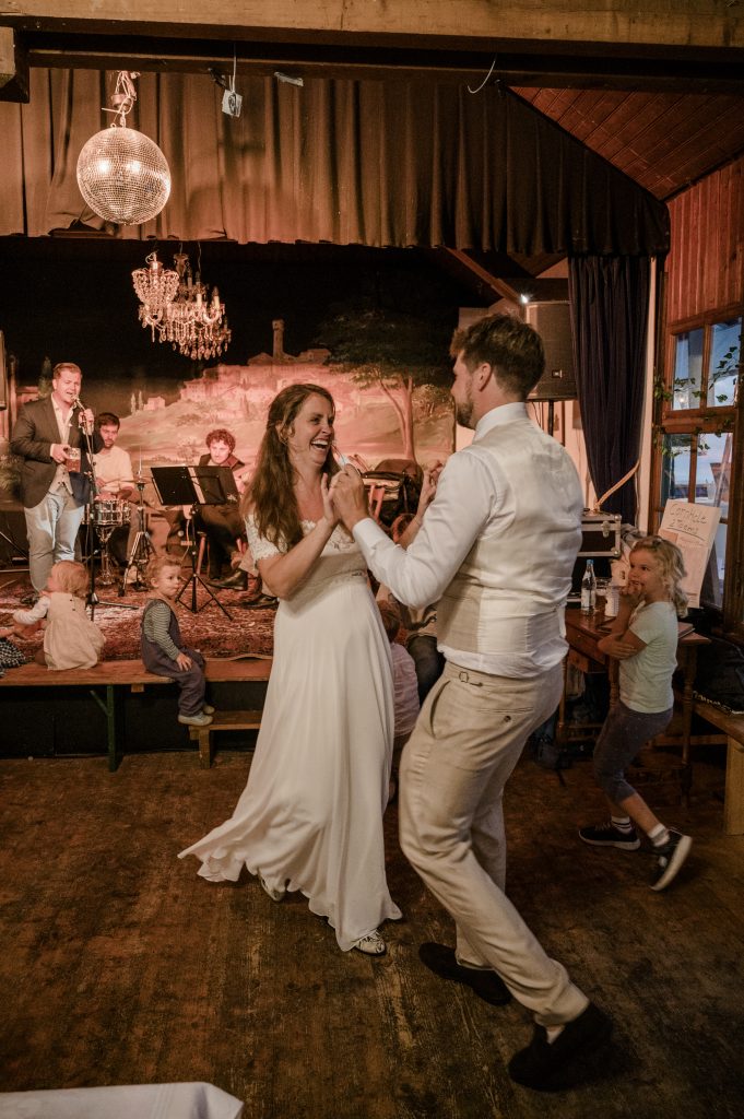 eine freie Trauung m Taubenstein in weyarn in Bayern